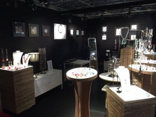 Zanvettori jewelry Bjorhca stand